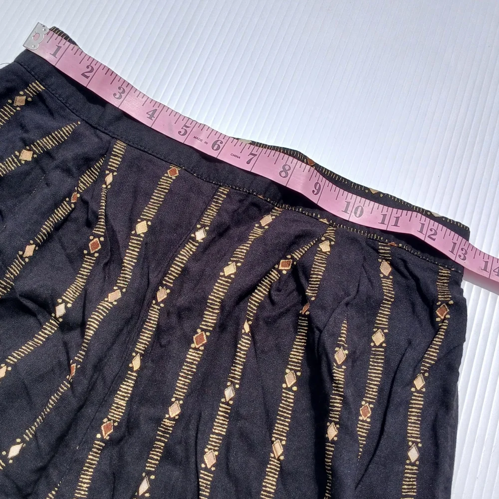 Vintage Bentley Black Gold Baggy Shorts size M medium Culottes Stretch Waist 90s